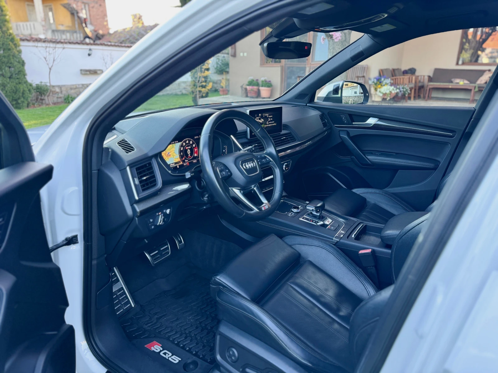 Audi SQ5 Carbon* B&O* 360* Pano* HuD* , снимка 10 - Автомобили и джипове - 54205966