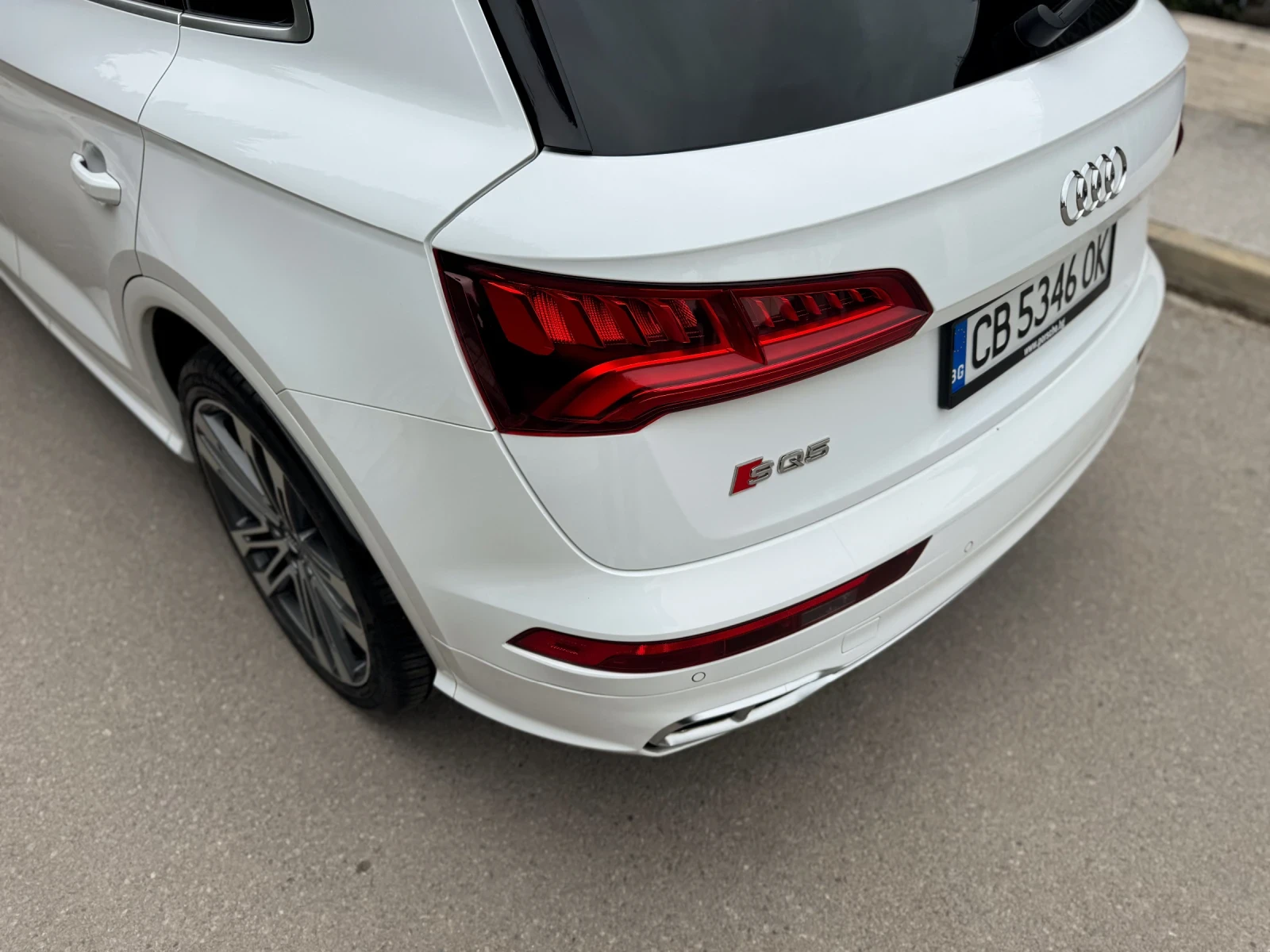 Audi SQ5 Carbon* B&O* 360* Pano* , снимка 8 - Автомобили и джипове - 54205966