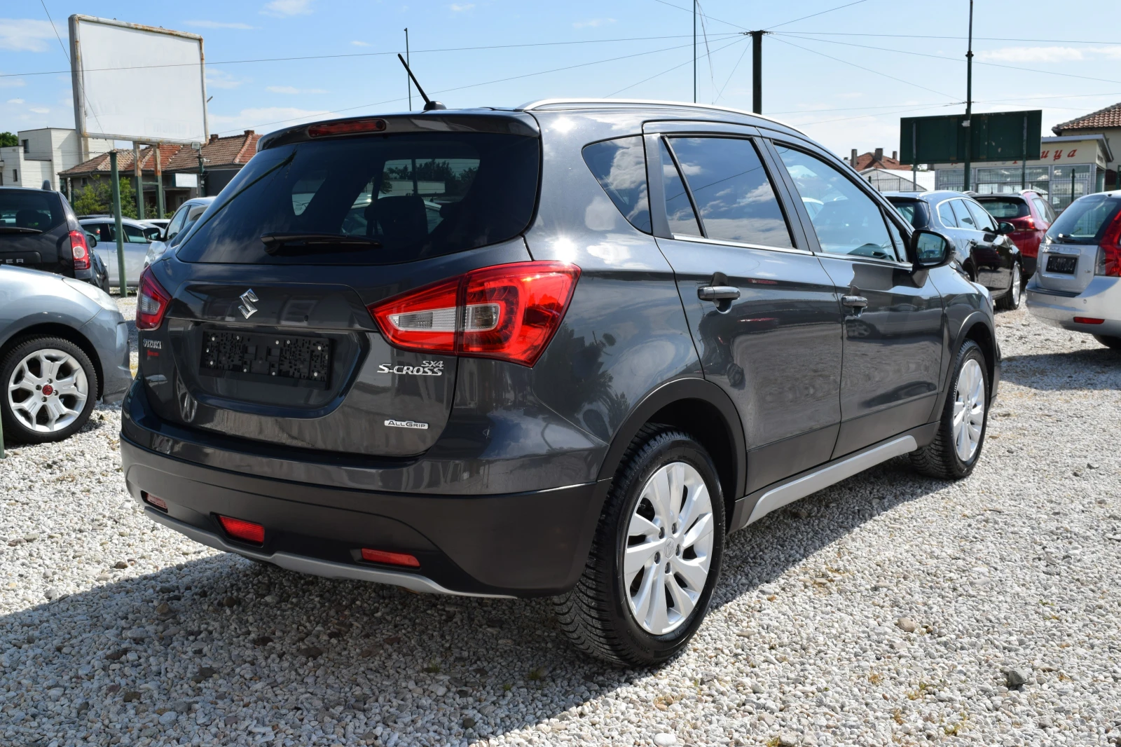 Suzuki SX4 S-Cross 1.6ddis* 4x4* Keyless* Камера* Euro6B, снимка 6 - Автомобили и джипове - 54790728