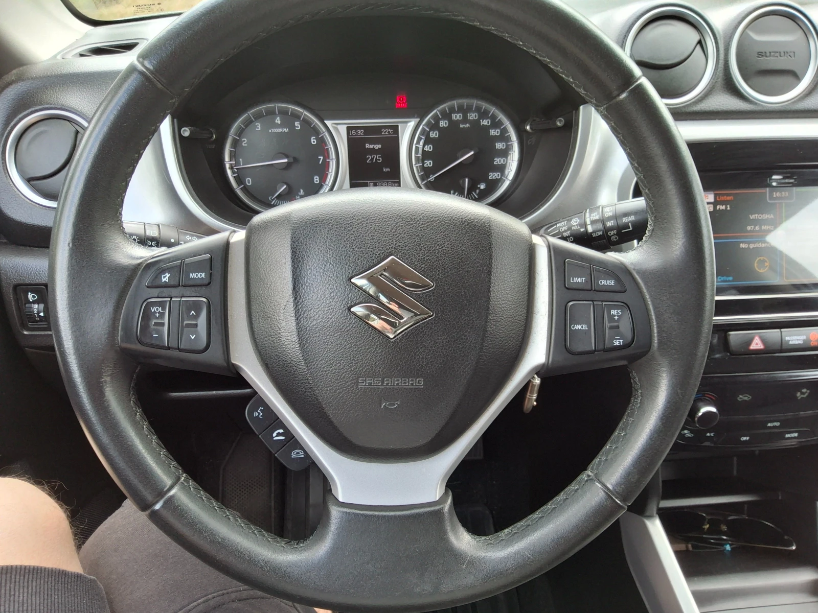 Suzuki Vitara 1.6 2WD CL+ , снимка 6 - Автомобили и джипове - 55395774