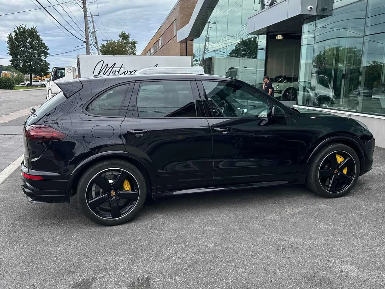 Porsche Cayenne * AWD 4dr Turbo S * CARFAX * ЦЕНА ДО БГ, снимка 4 - Автомобили и джипове - 55399080
