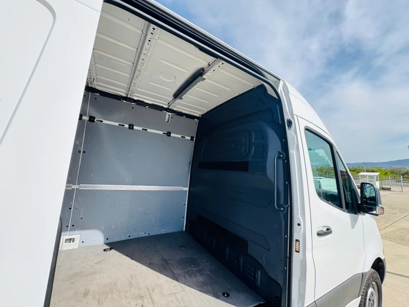 Mercedes-Benz Sprinter 316 Немски!КАТО НОВ!ТОП!ТОП!ТОП!НАВИ!КЛИМАТР!, снимка 10 - Бусове и автобуси - 51624039