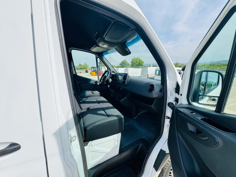 Mercedes-Benz Sprinter 316 Немски!КАТО НОВ!ТОП!ТОП!ТОП!НАВИ!КЛИМАТР!, снимка 11 - Бусове и автобуси - 51624039