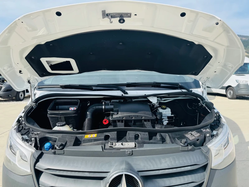 Mercedes-Benz Sprinter 316 Немски!КАТО НОВ!ТОП!ТОП!ТОП!НАВИ!КЛИМАТР!, снимка 14 - Бусове и автобуси - 51624039