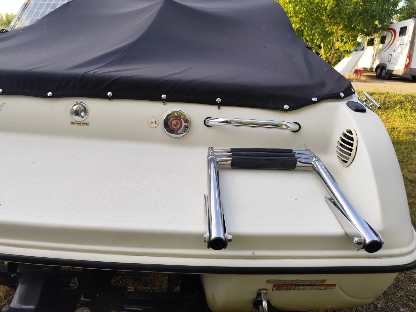 Лодка Bayliner STINGRAY, снимка 3 - Воден транспорт - 55470037