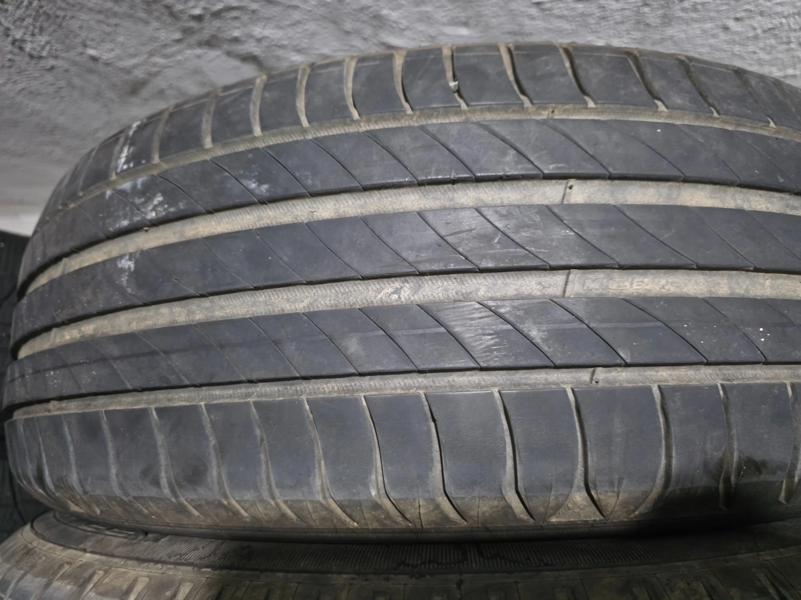 Гуми Летни 185/65R15, снимка 4 - Гуми и джанти - 54000845