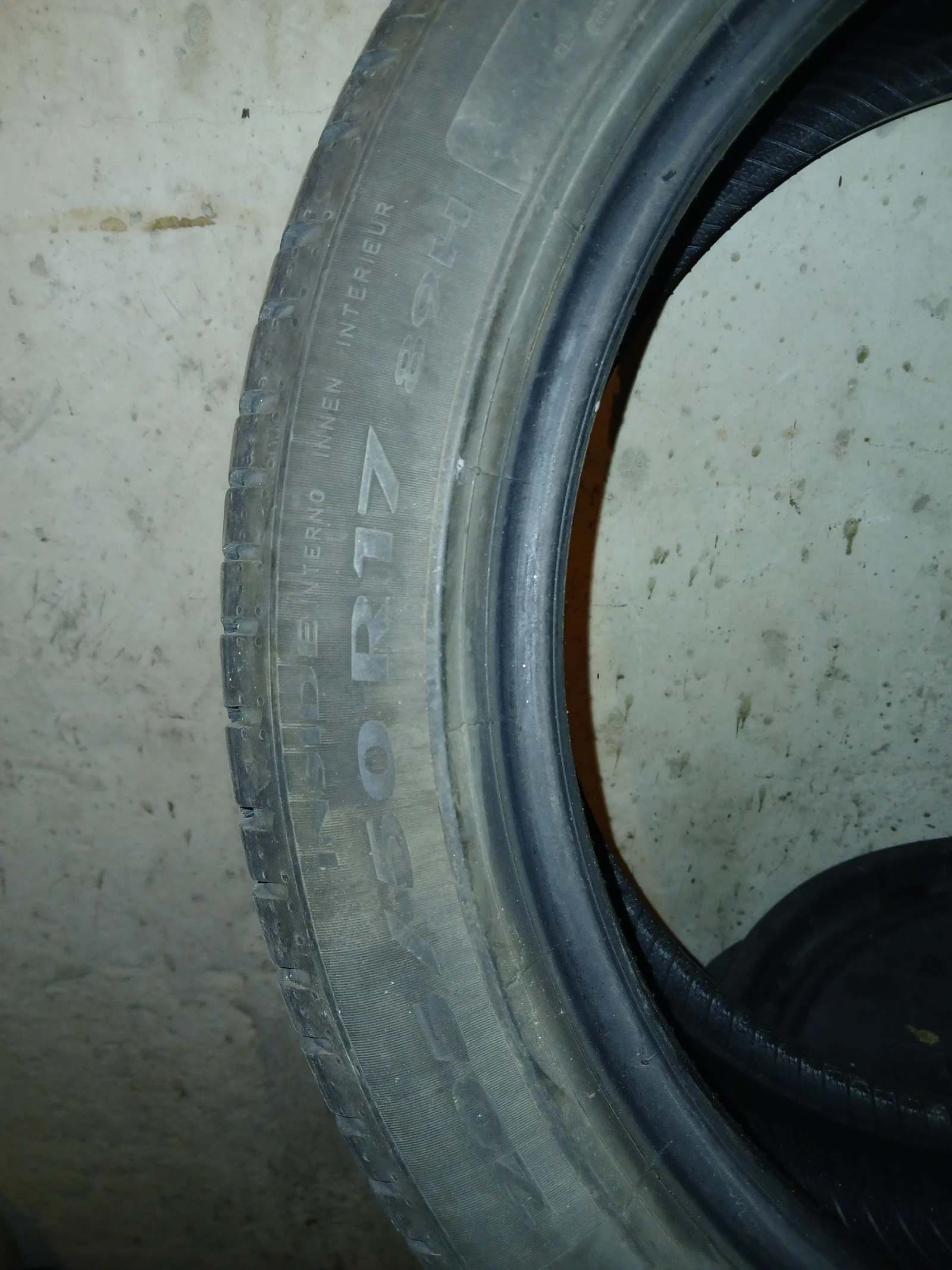 Гуми Летни 205/50R17, снимка 2 - Гуми и джанти - 54567658