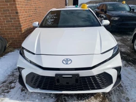 Toyota Camry Hybrid 