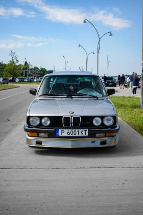 BMW 524, снимка 9