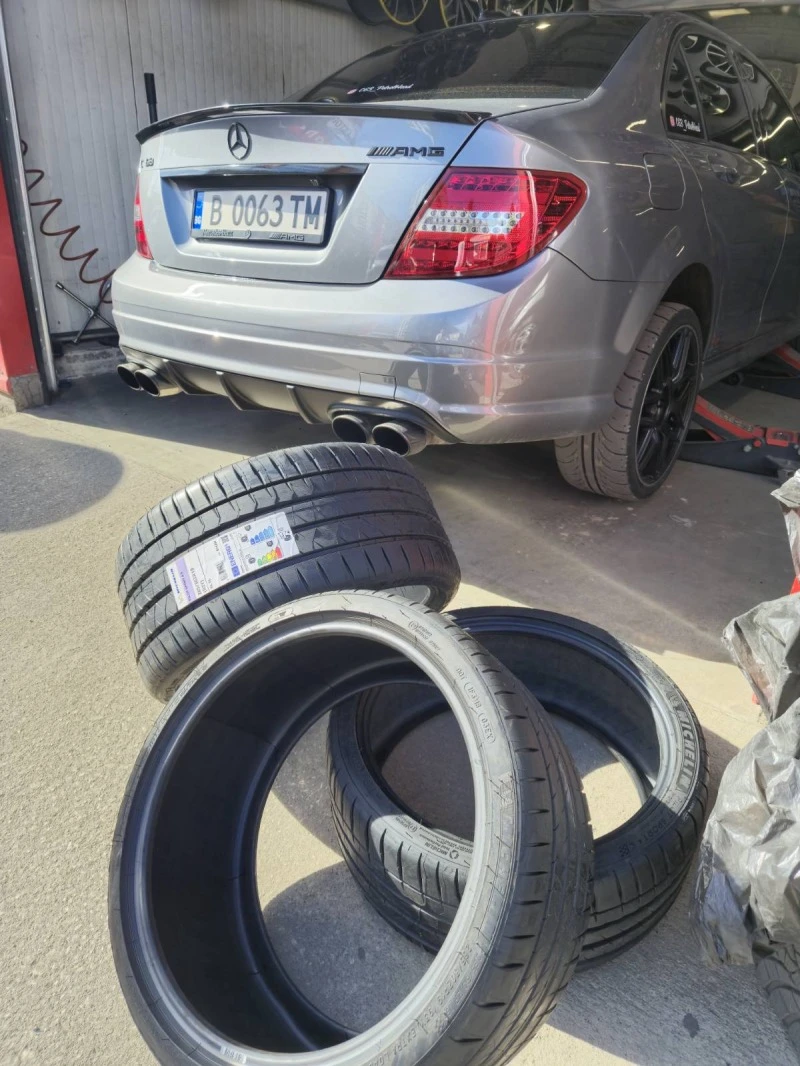 Mercedes-Benz C 63 AMG, снимка 17 - Автомобили и джипове - 47069317