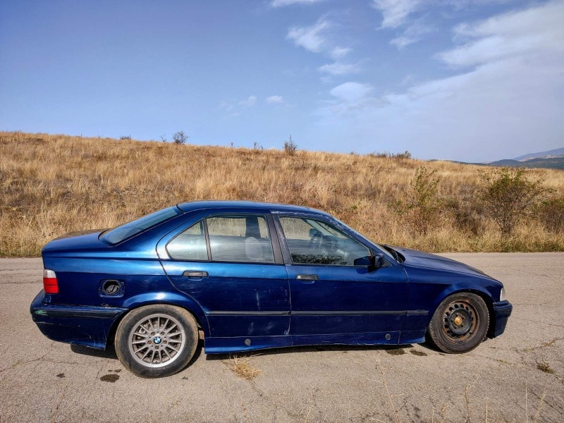 BMW 316, снимка 8 - Автомобили и джипове - 45424081