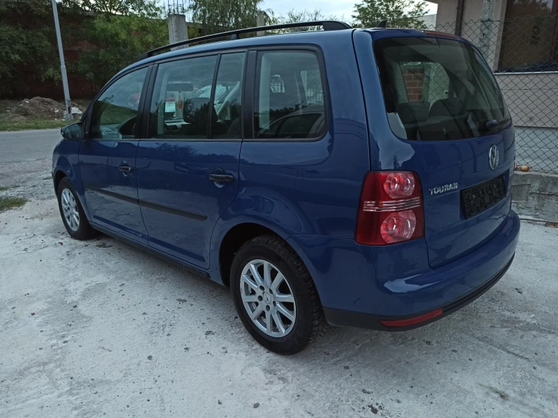 VW Touran 1.9 TDI/6+ 1/6 СК/2009г/печка/подгрев на седалките, снимка 4 - Автомобили и джипове - 46863447