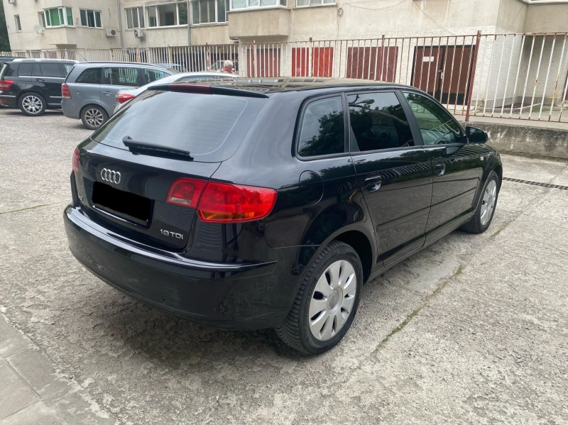 Audi A3 1.9TDI Sportback, снимка 3 - Автомобили и джипове - 47695204