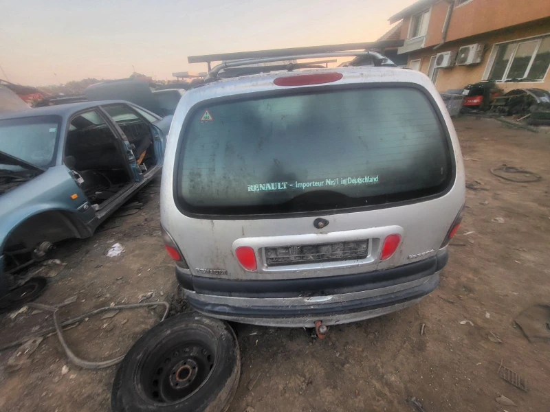 Renault Espace 3, снимка 2 - Автомобили и джипове - 47711645