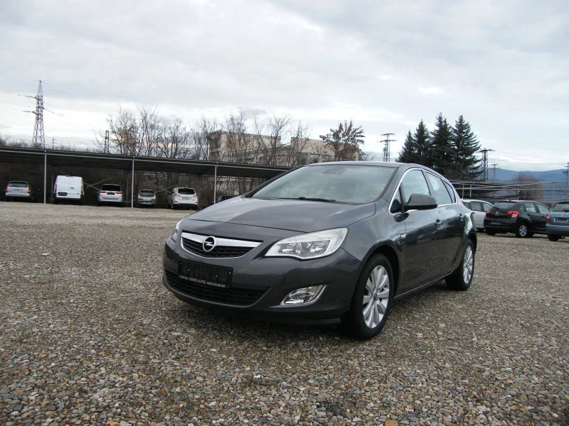 Opel Astra 1.7CDTI, снимка 1 - Автомобили и джипове - 48320013