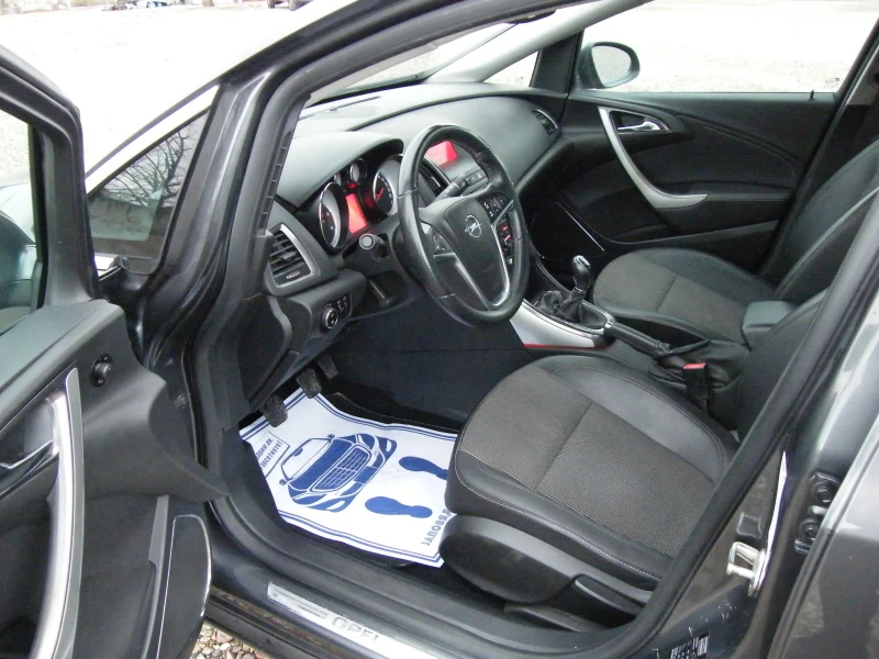 Opel Astra 1.7CDTI, снимка 8 - Автомобили и джипове - 48320013