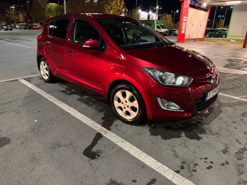 Hyundai I20 1.4 Бензин / Газ, снимка 2 - Автомобили и джипове - 49186193