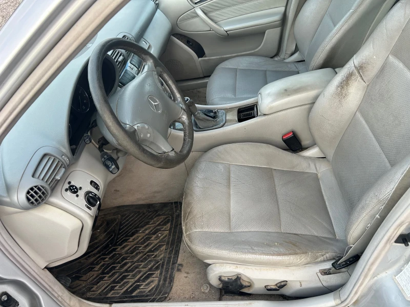 Mercedes-Benz C 220 2.2-150к.Авангарт, снимка 10 - Автомобили и джипове - 48787257