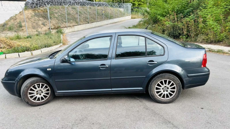 VW Bora 1.9 TDI, снимка 4 - Автомобили и джипове - 51624795