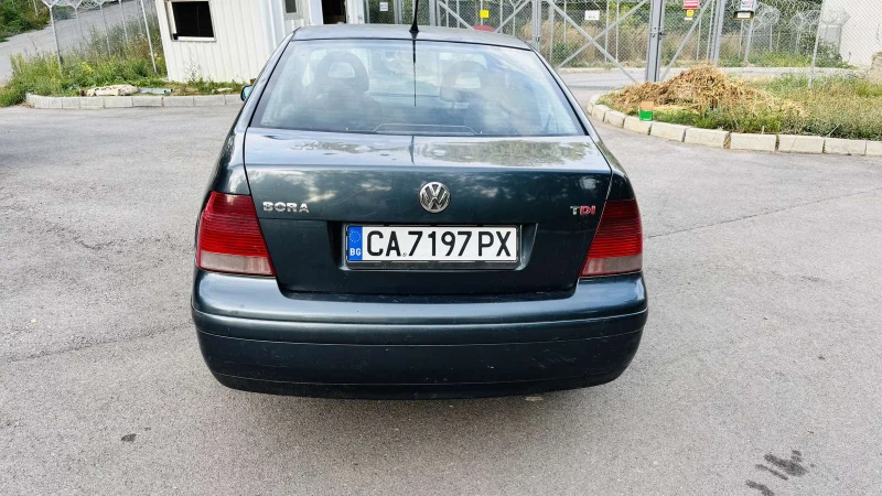 VW Bora 1.9 TDI, снимка 3 - Автомобили и джипове - 51624795