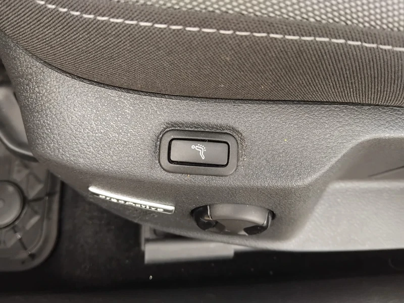 VW Golf Alltrack 2.0 TDI 184кс.4Motion, снимка 12 - Автомобили и джипове - 52556352