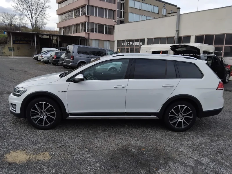 VW Golf Alltrack 2.0 TDI 184кс.4Motion, снимка 3 - Автомобили и джипове - 52556352
