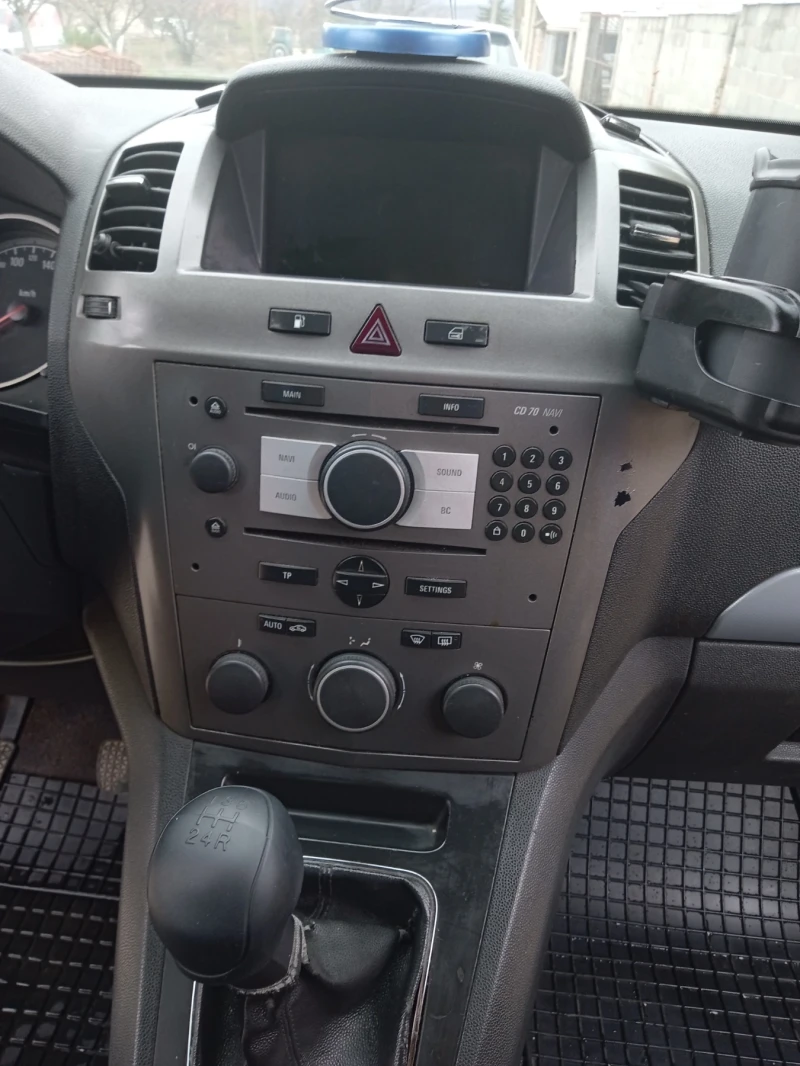 Opel Zafira Б, снимка 7 - Автомобили и джипове - 52682807