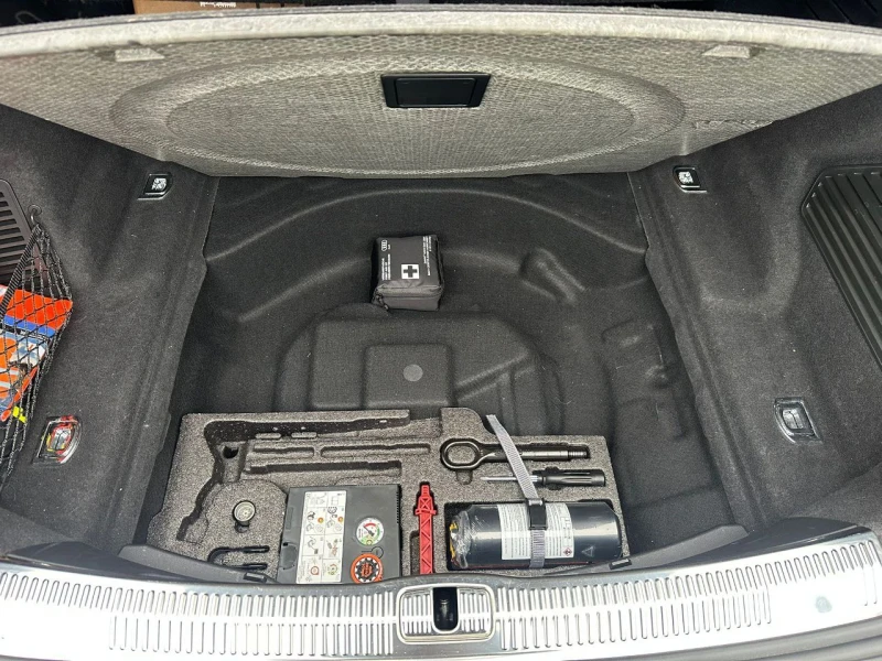 Audi A8 50 TDI quattro (F8), снимка 16 - Автомобили и джипове - 53161587