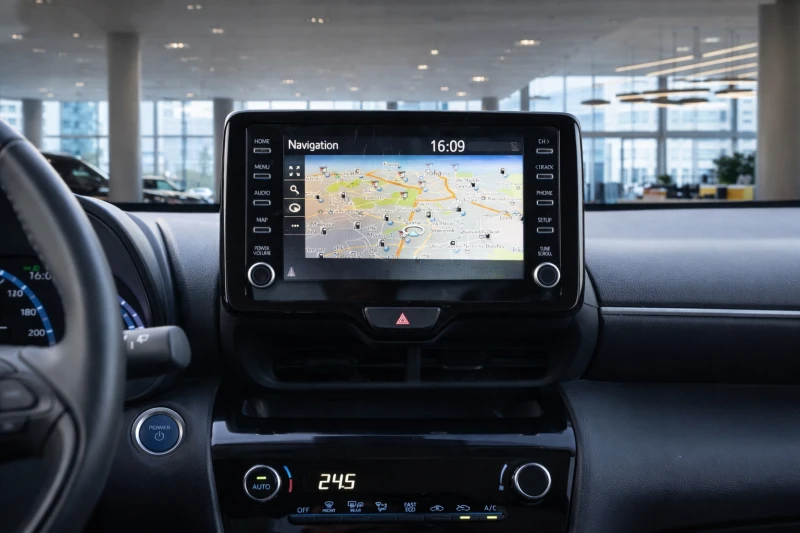 Toyota Yaris Cross 1.5 Hybrid, снимка 9 - Автомобили и джипове - 53528945