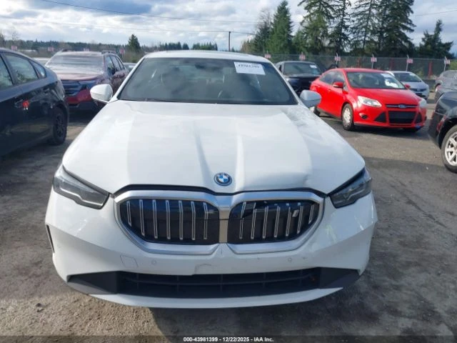 BMW i5 XDRIVE40, снимка 2 - Автомобили и джипове - 53155152