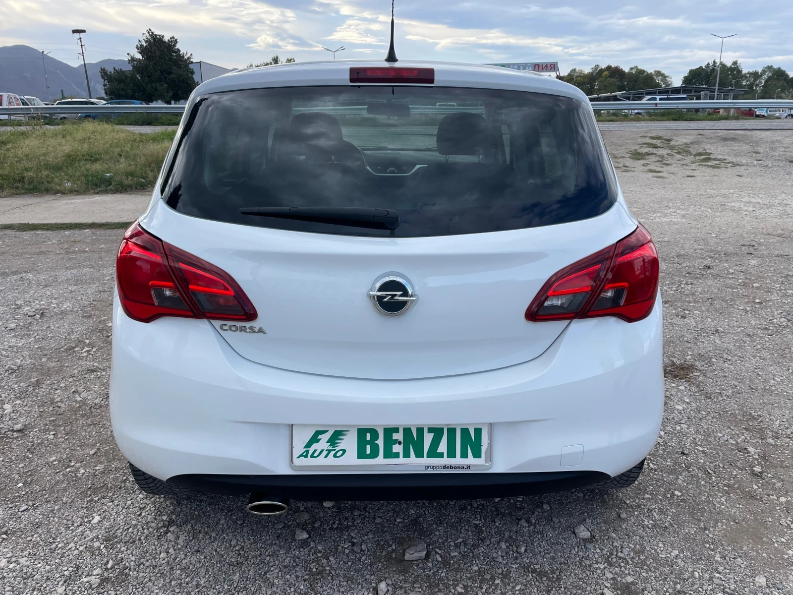 Opel Corsa 1.4i-GAS-FEIS-ITALIA - изображение 6