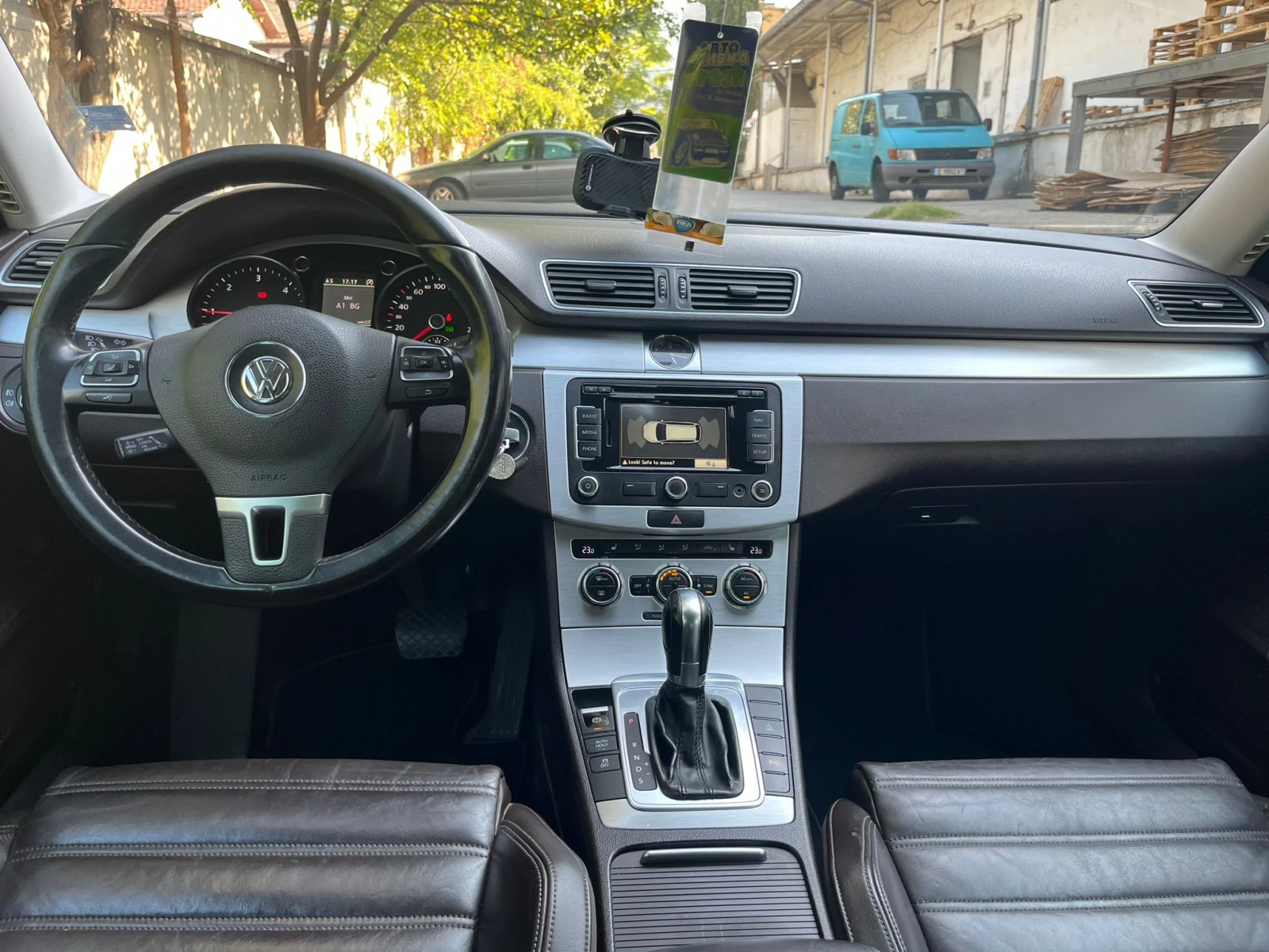 VW Passat  - изображение 7