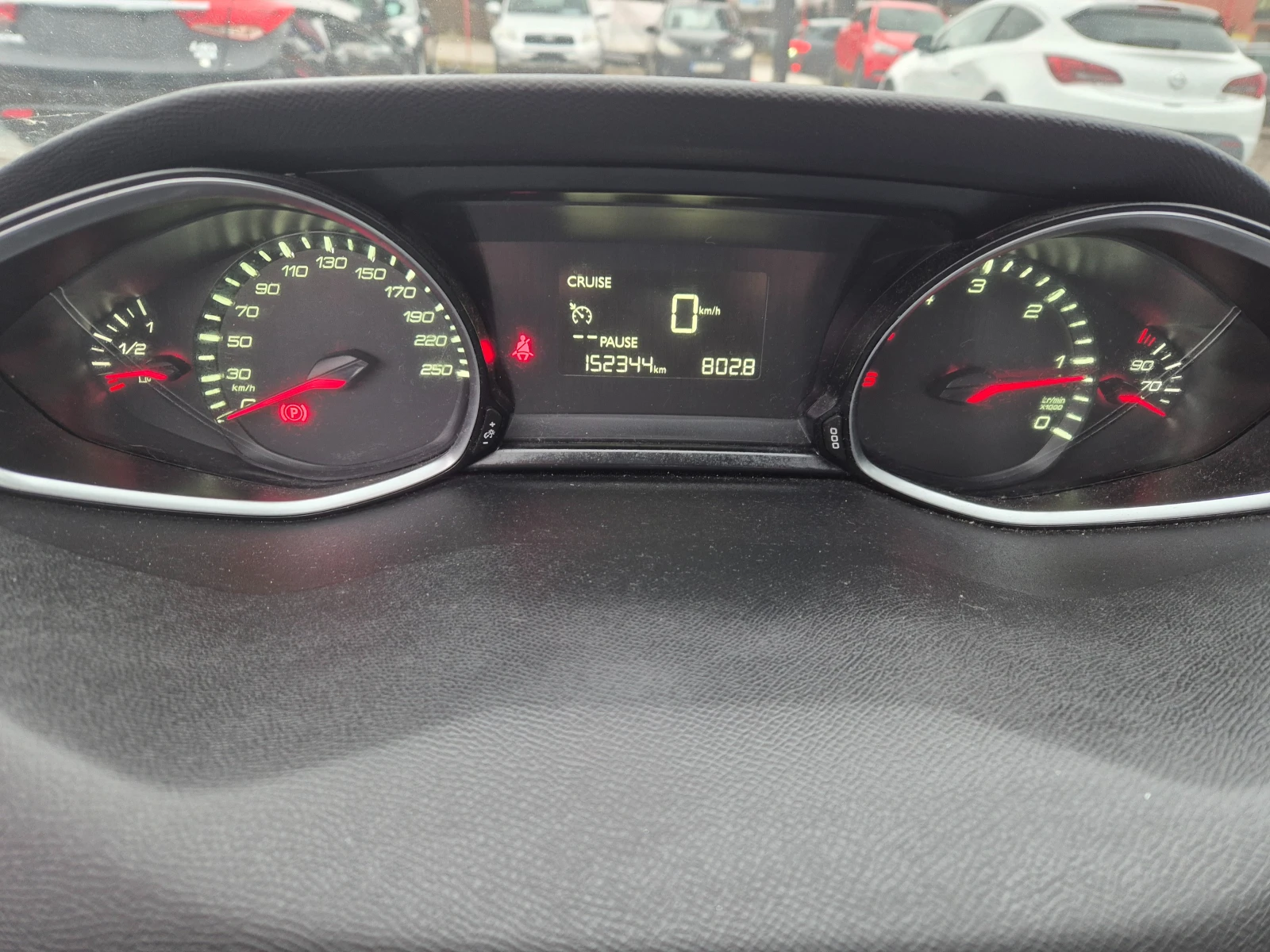 Peugeot 308 1.6HDi-Хечбек - изображение 10