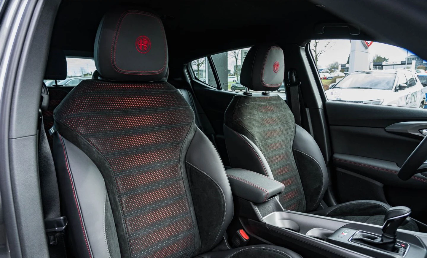 Alfa Romeo Tonale 1.3 PHEV/VELOCE/4X4/CAM/CPLAY/ACC/KLESS/719b | Mobile.bg   13