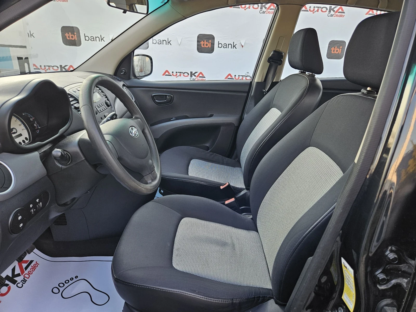 Hyundai I10 1.1i-67кс= 4ЦИЛИНДЪРА= ОБСЛУЖЕН= ПОДАРЪК ГУМИ - изображение 7