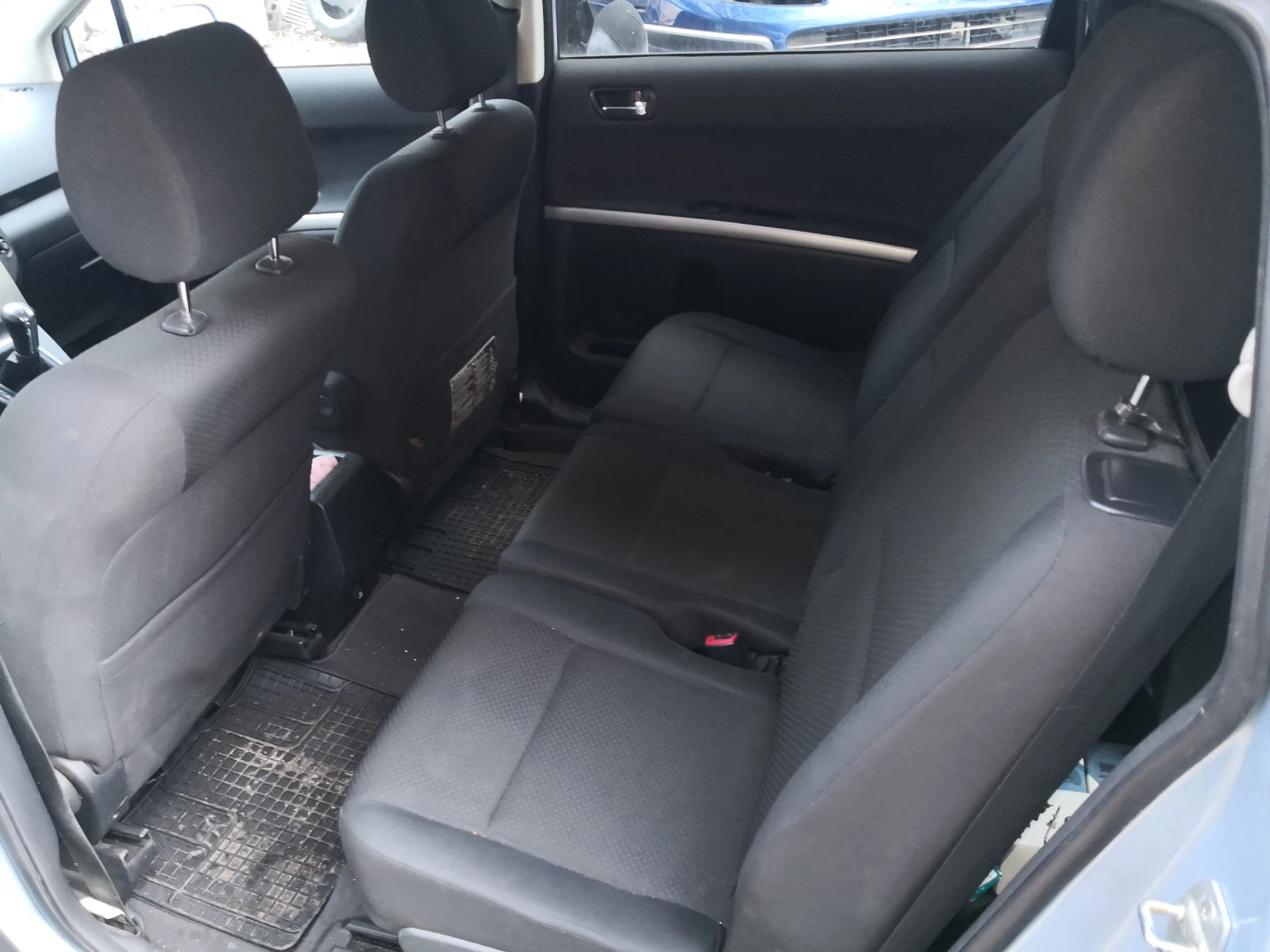 Toyota Corolla verso 2.2D4D - изображение 6