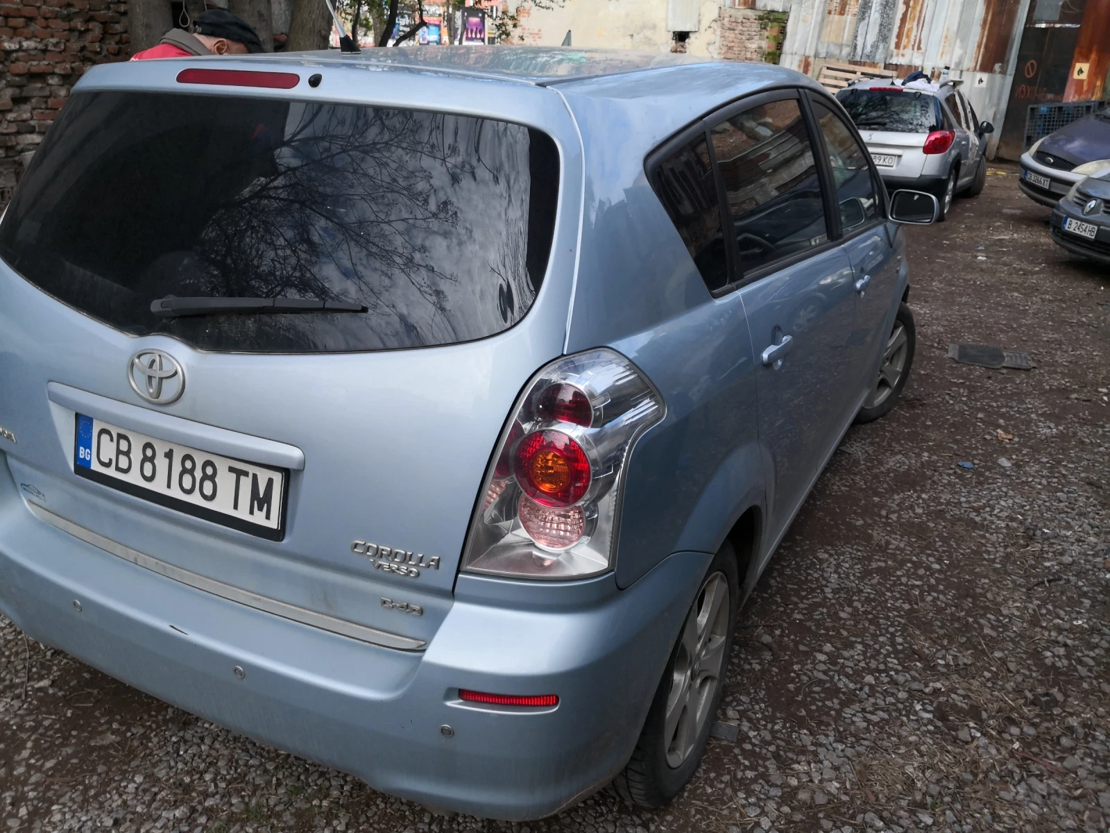 Toyota Corolla verso 2.2D4D - изображение 4