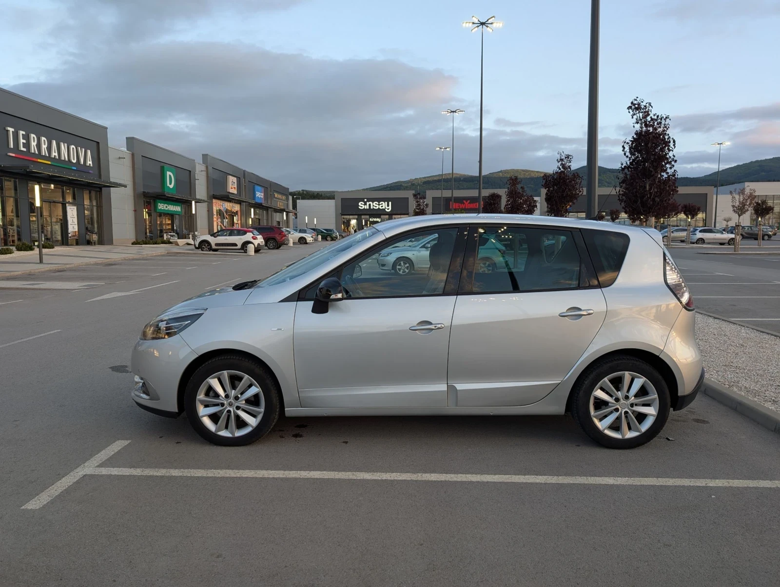 Renault Scenic 1.6 dci - изображение 7
