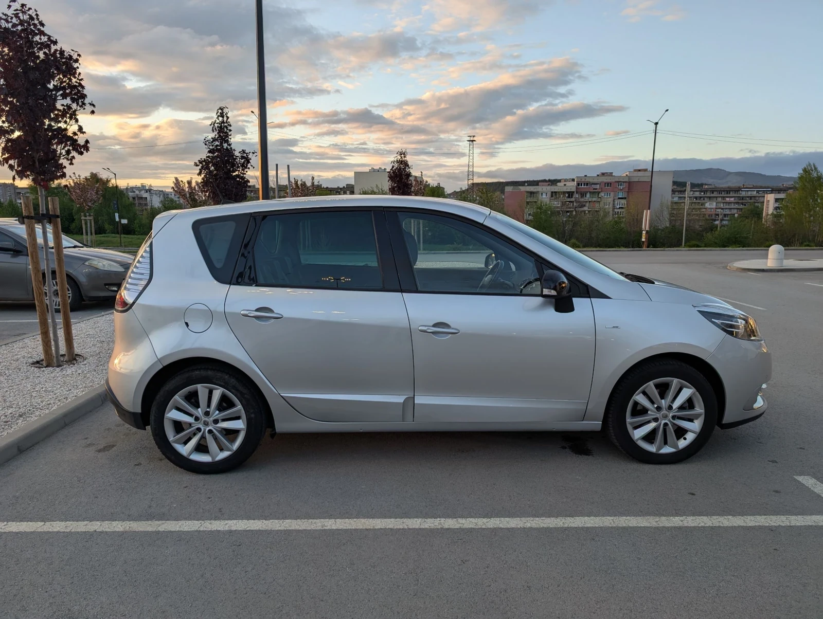 Renault Scenic 1.6 dci - изображение 8