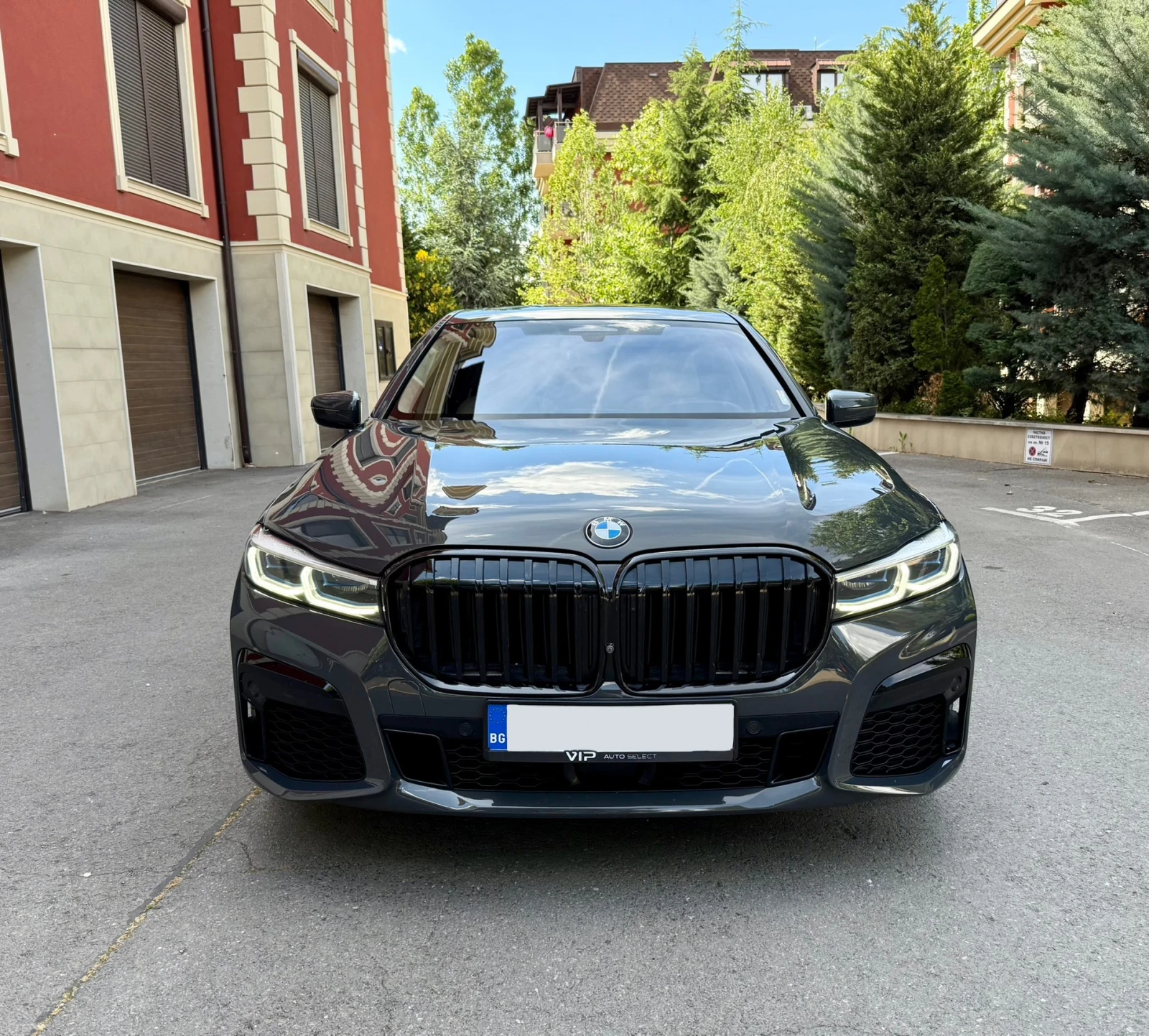 BMW 750 LD* xDrive* M* INDIVIDUAL* FULL* SKY* ЛИЗИНГ - изображение 2