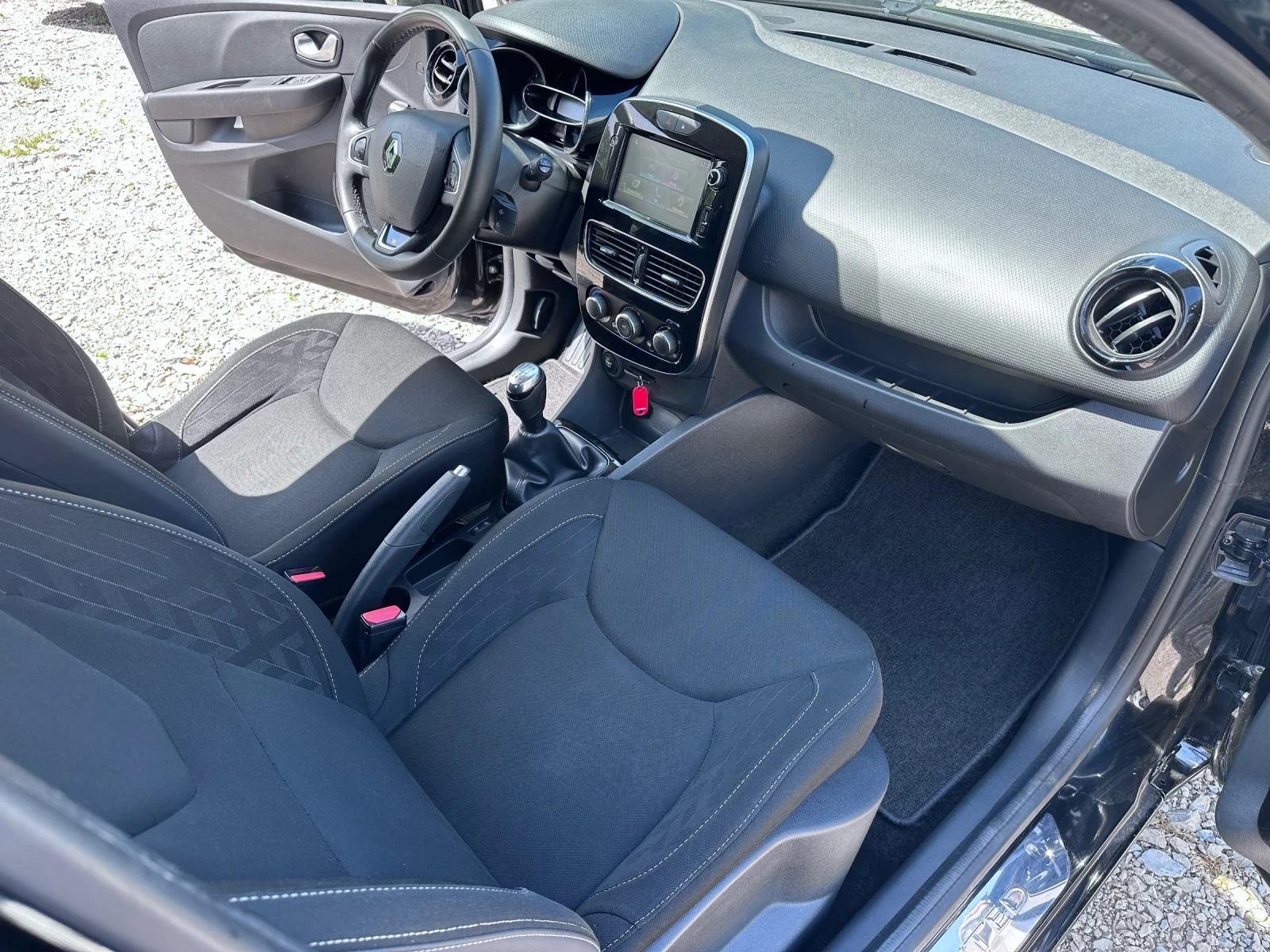 Renault Clio 0.9 114000km!!!LIMITED - изображение 10