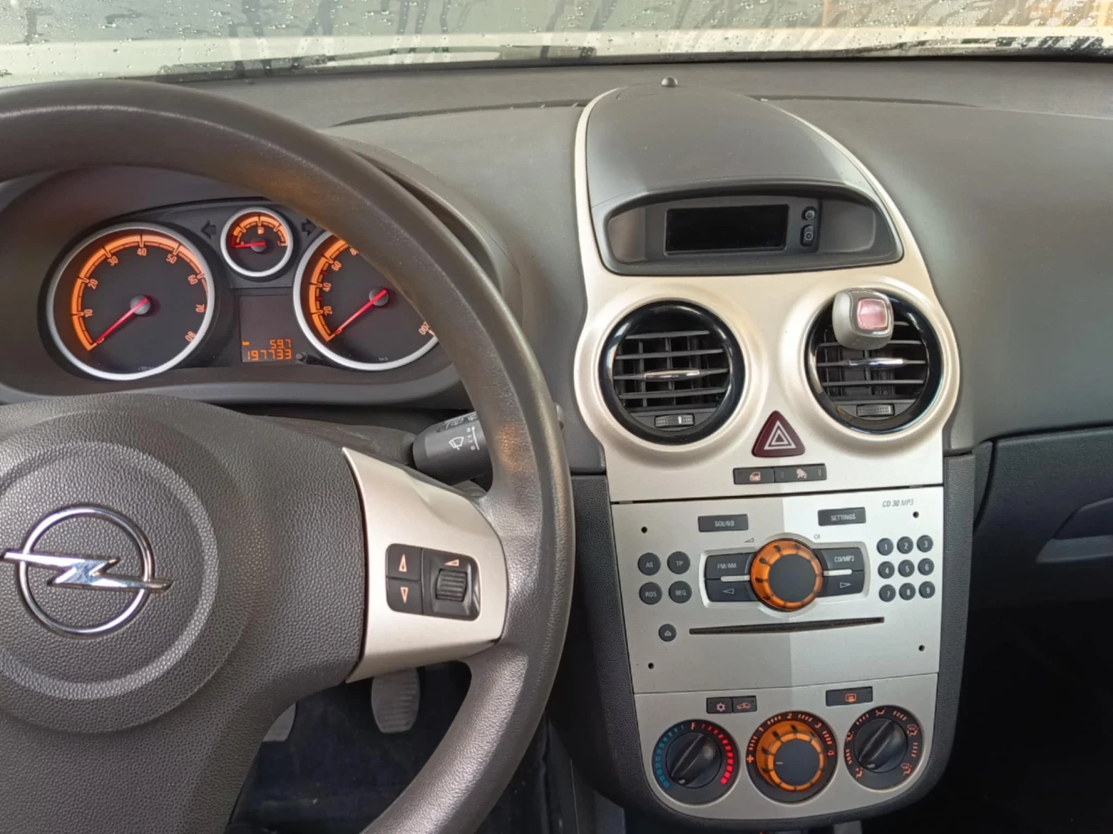 Opel Corsa 1.2i ГЕРМАНИЯ  - изображение 8