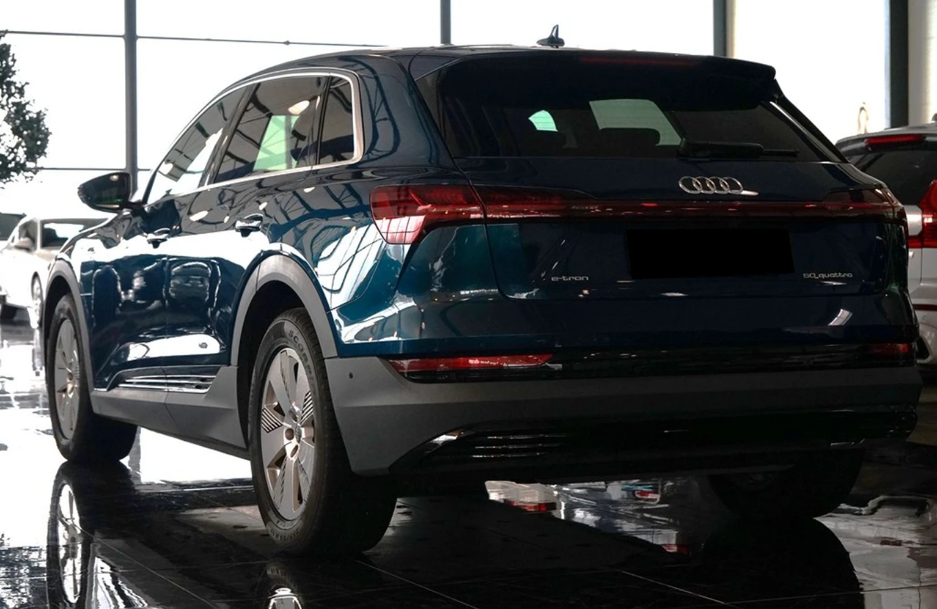 Audi E-Tron 50 Quattro - изображение 4