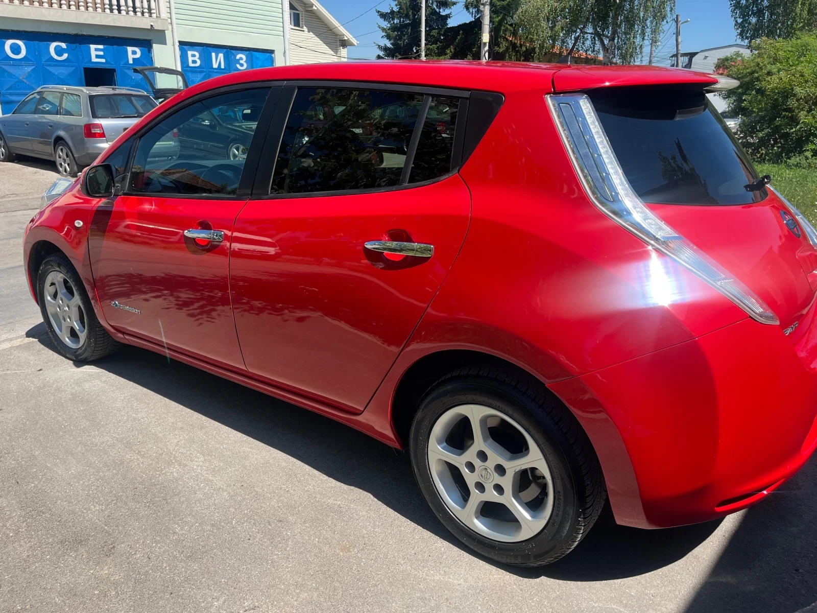 Nissan Leaf   - изображение 7