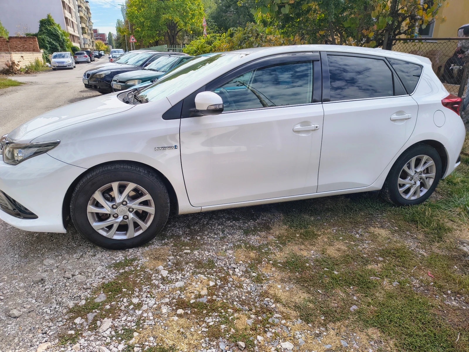 Toyota Auris  - изображение 3