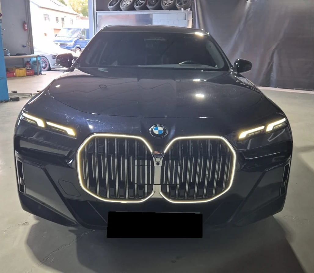 BMW 740 d xDrive M-Pack - изображение 3