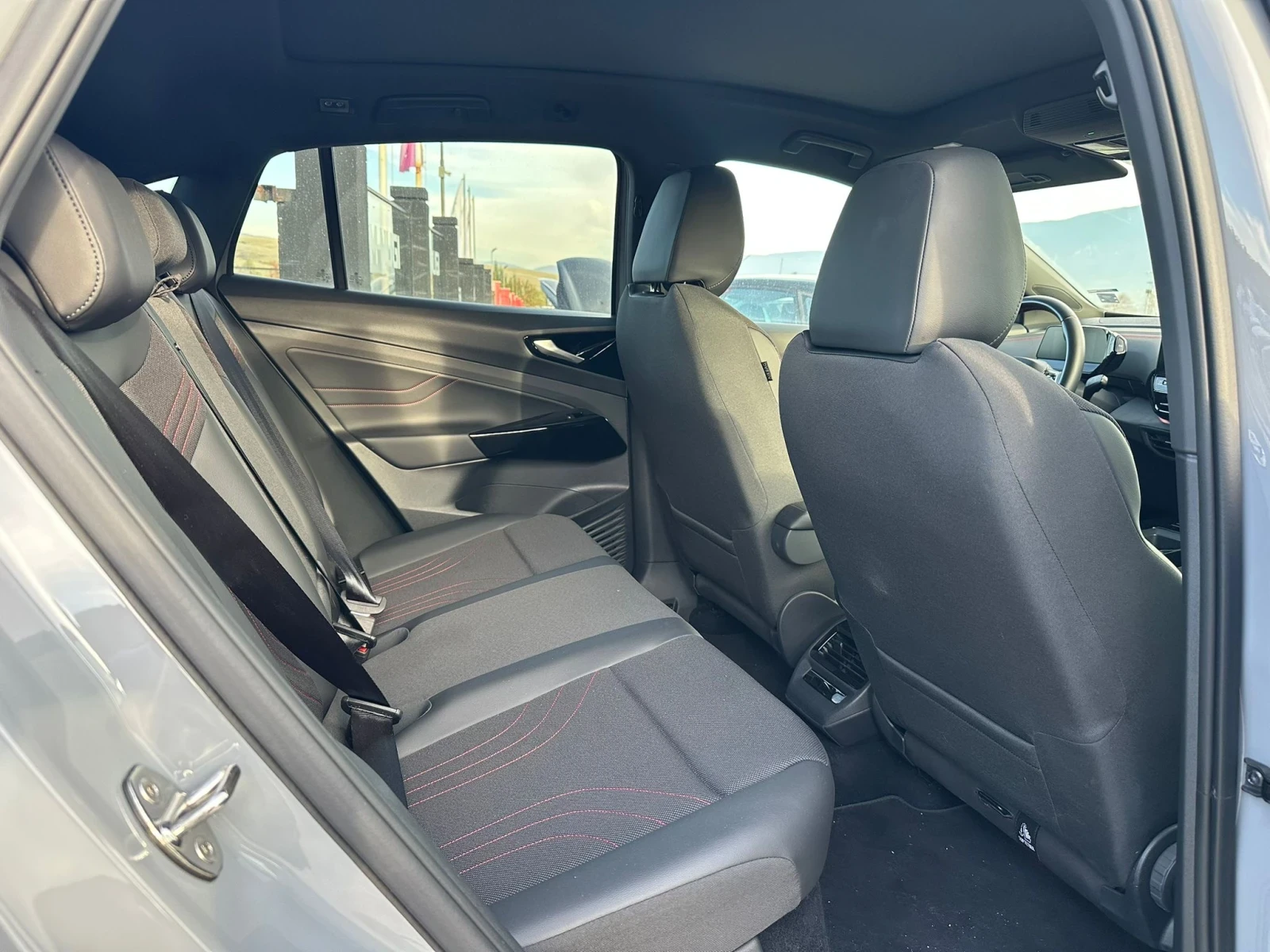 VW ID.5 GTX 4- motion - изображение 6