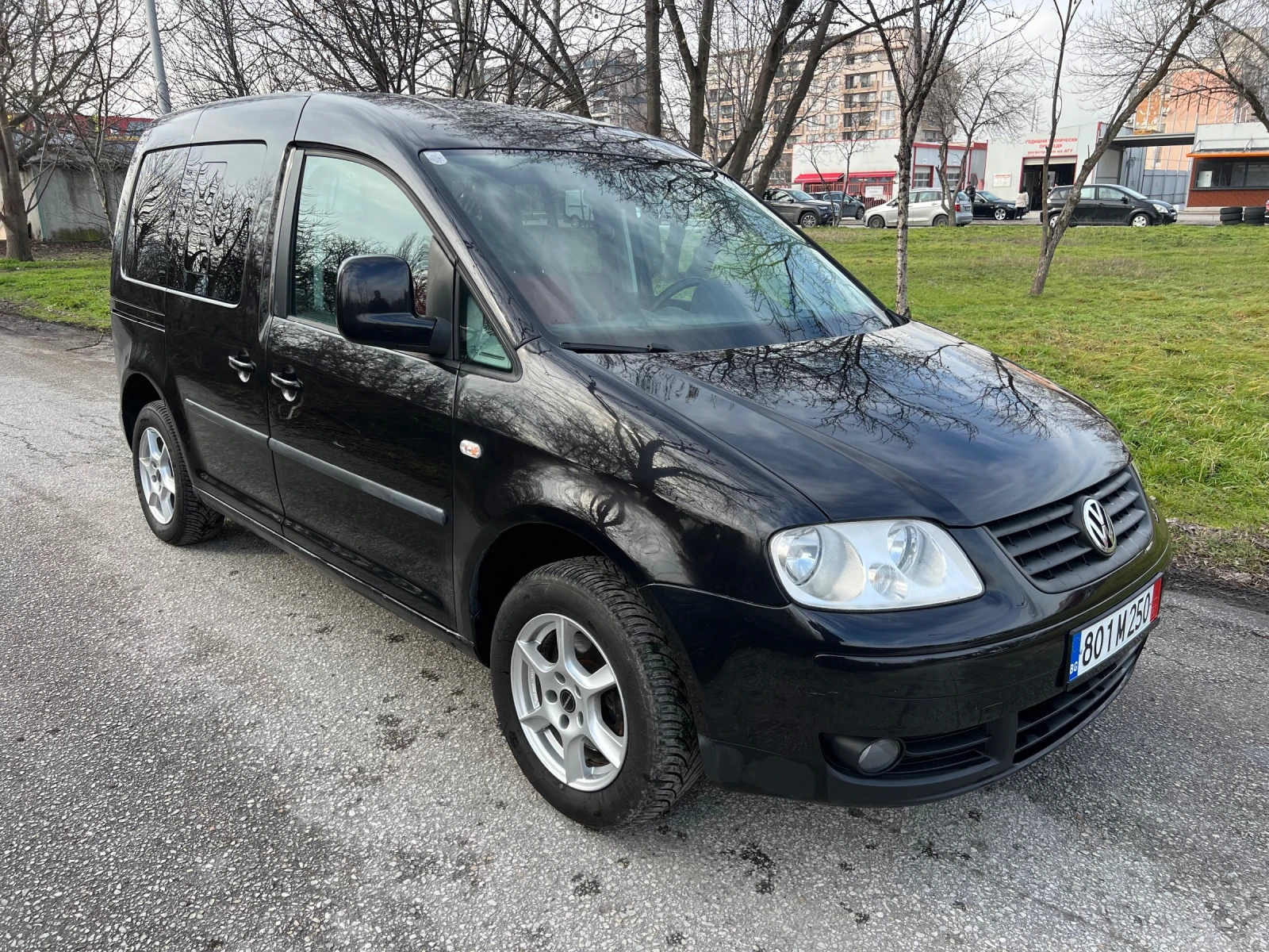 VW Caddy Life 1.9 TDI 105 к.с. - изображение 7