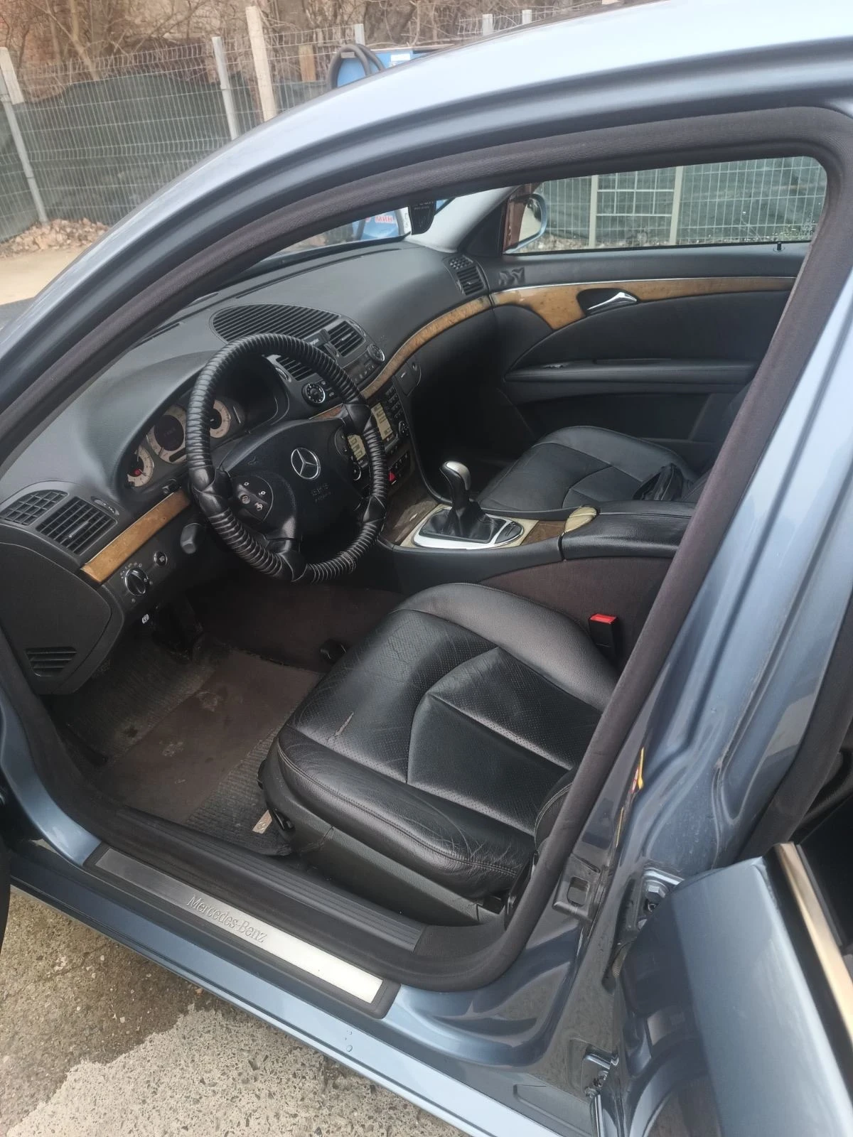 Mercedes-Benz E 220  - изображение 7