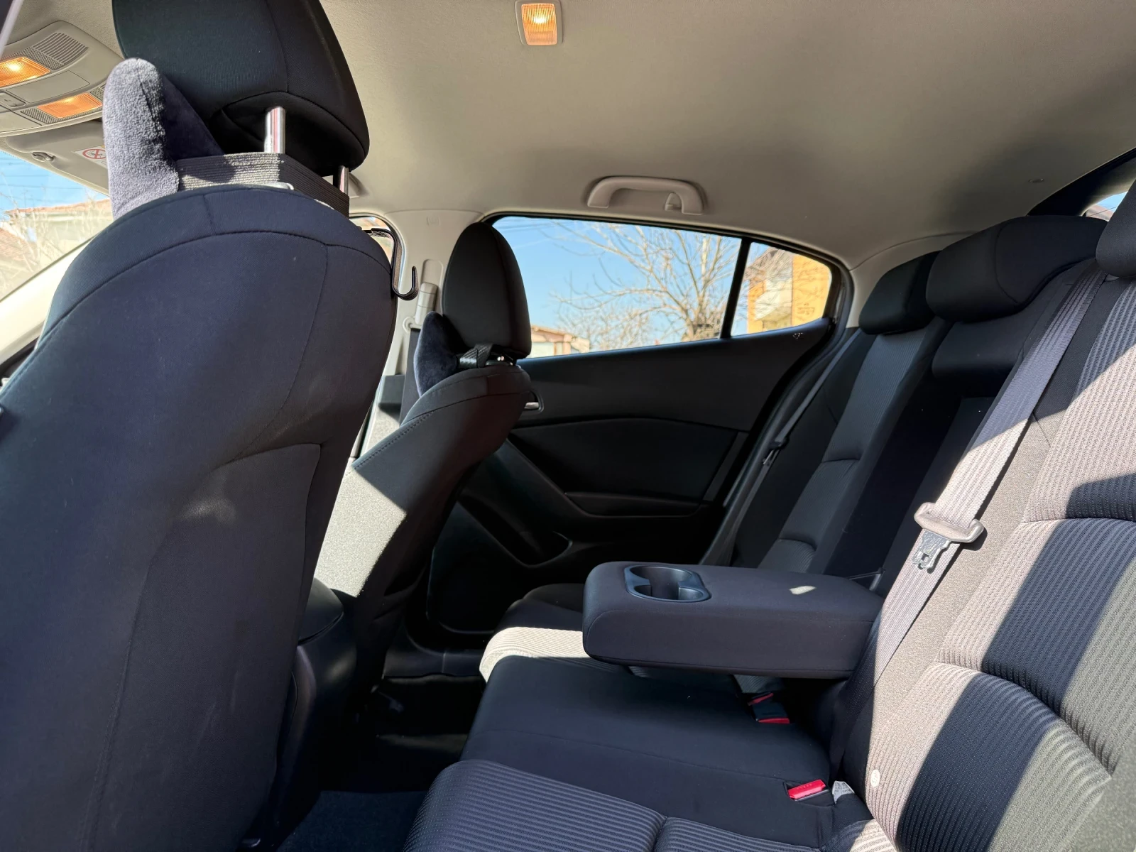 Mazda 3, снимка 9 - Автомобили и джипове - 54224629